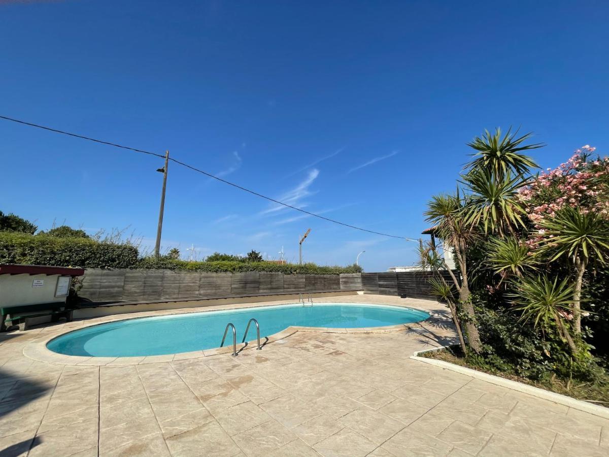 Splendide Appartement De Charme Avec Patio, Parking Et Plage A 3 Minutes Biarritz Buitenkant foto