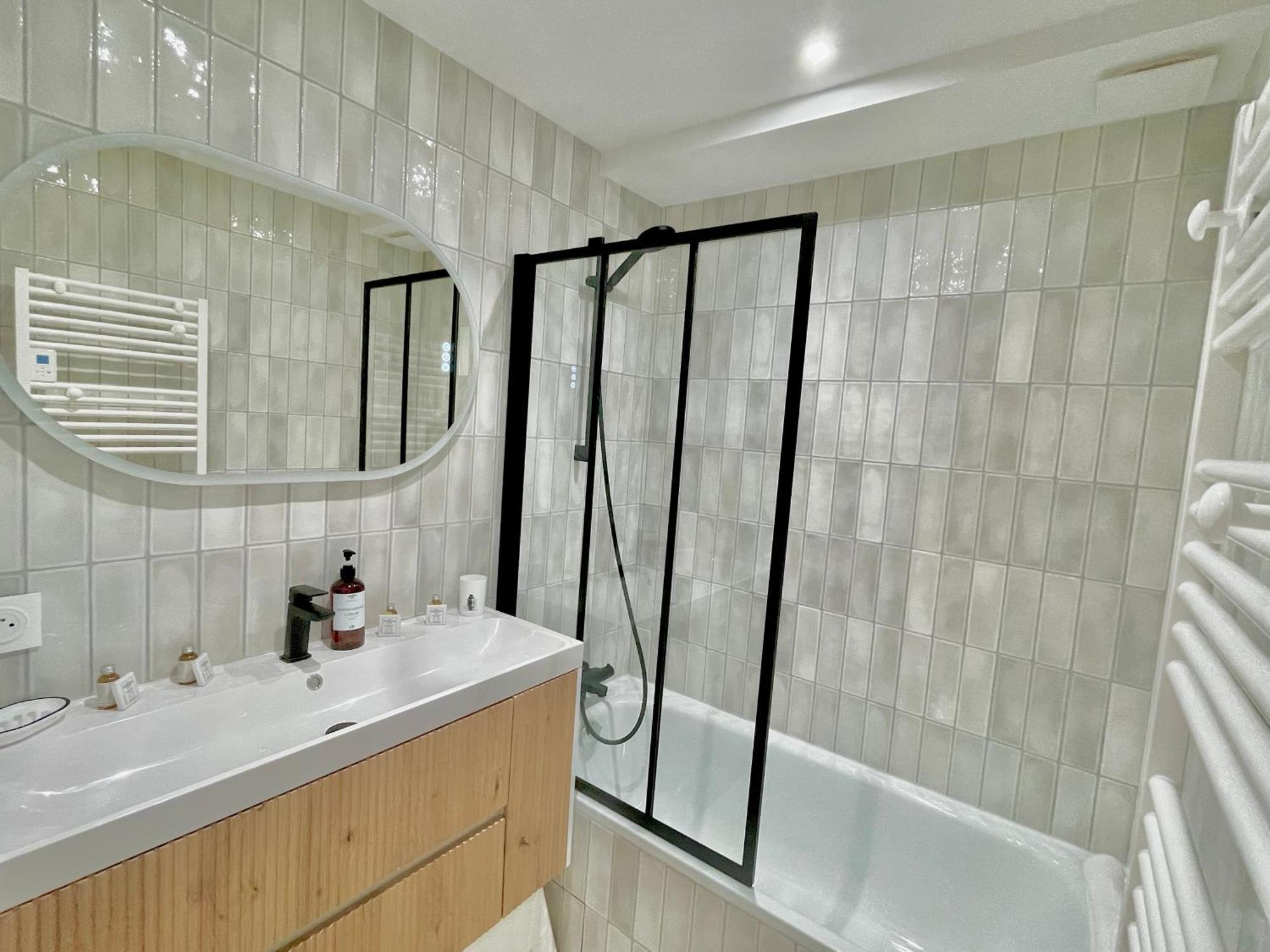Splendide Appartement De Charme Avec Patio, Parking Et Plage A 3 Minutes Biarritz Buitenkant foto