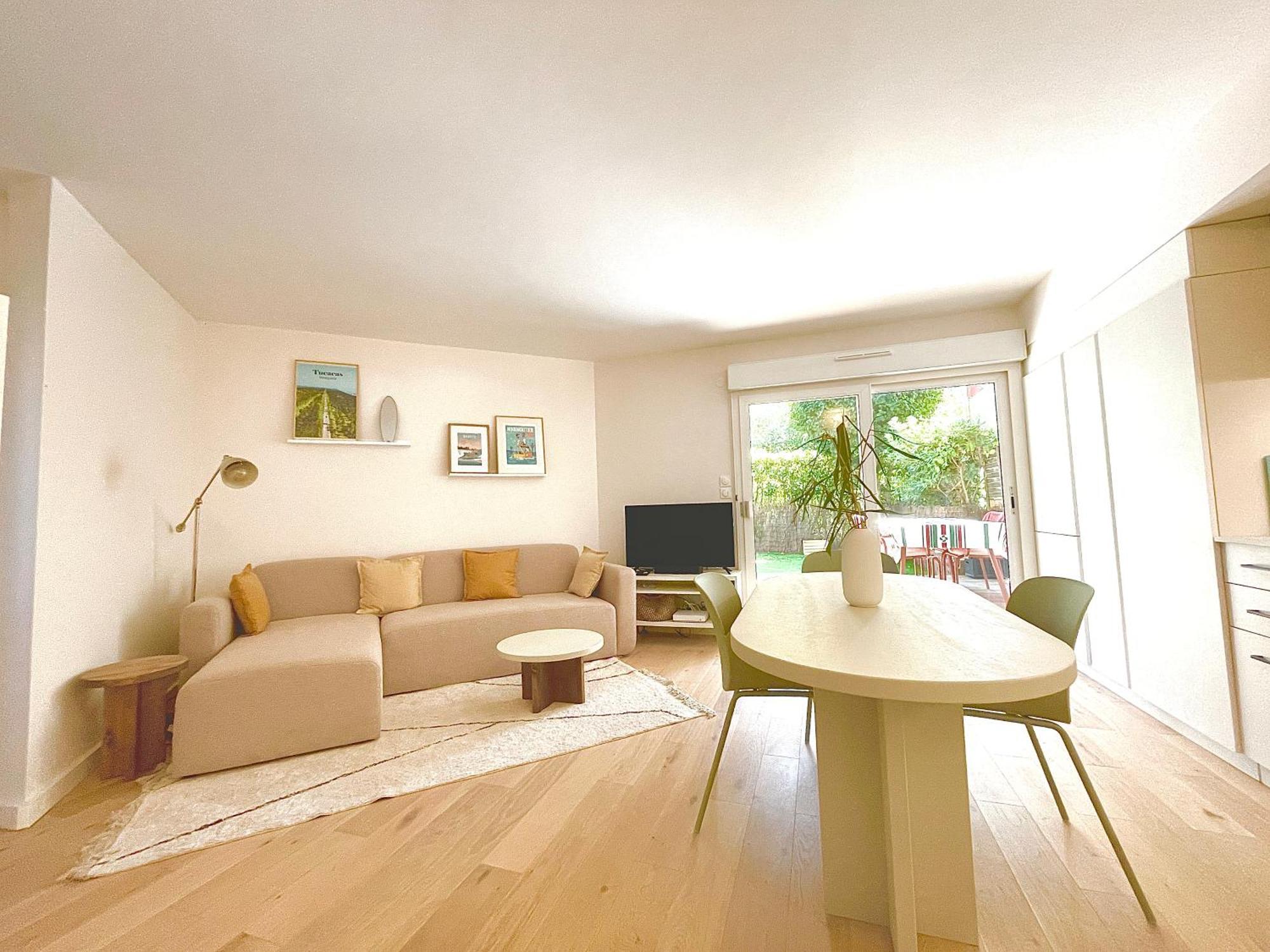 Splendide Appartement De Charme Avec Patio, Parking Et Plage A 3 Minutes Biarritz Buitenkant foto